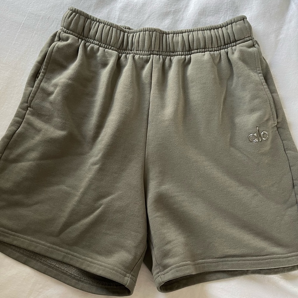 ALO Sweatshorts